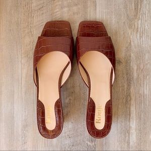 Rouje Arlette Mules, size 40